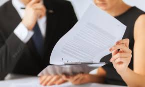 Ora, esse questionamento é muito pertinente, tendo em vista que a lei não exige prazo mínimo para a constituição de união estável, tampouco a coabitação dos companheiros, fazendo surgir uma zona cinzenta e desconfortável para esses namorados modernos.