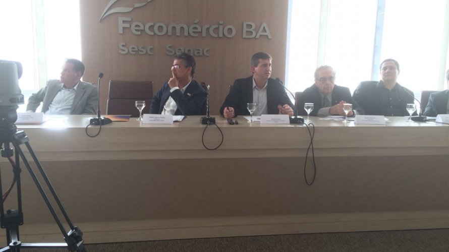 “O primeiro item de arrecadação de tributos no Brasil sãos os combustíveis, responsável por cerca de 80% para pagar a folha do funcionalismo público”, diz Faccio