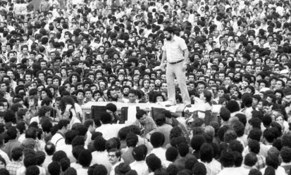 Lula, na liderança das greves históricas, fundamentais na reconquista da democracia (DCM)