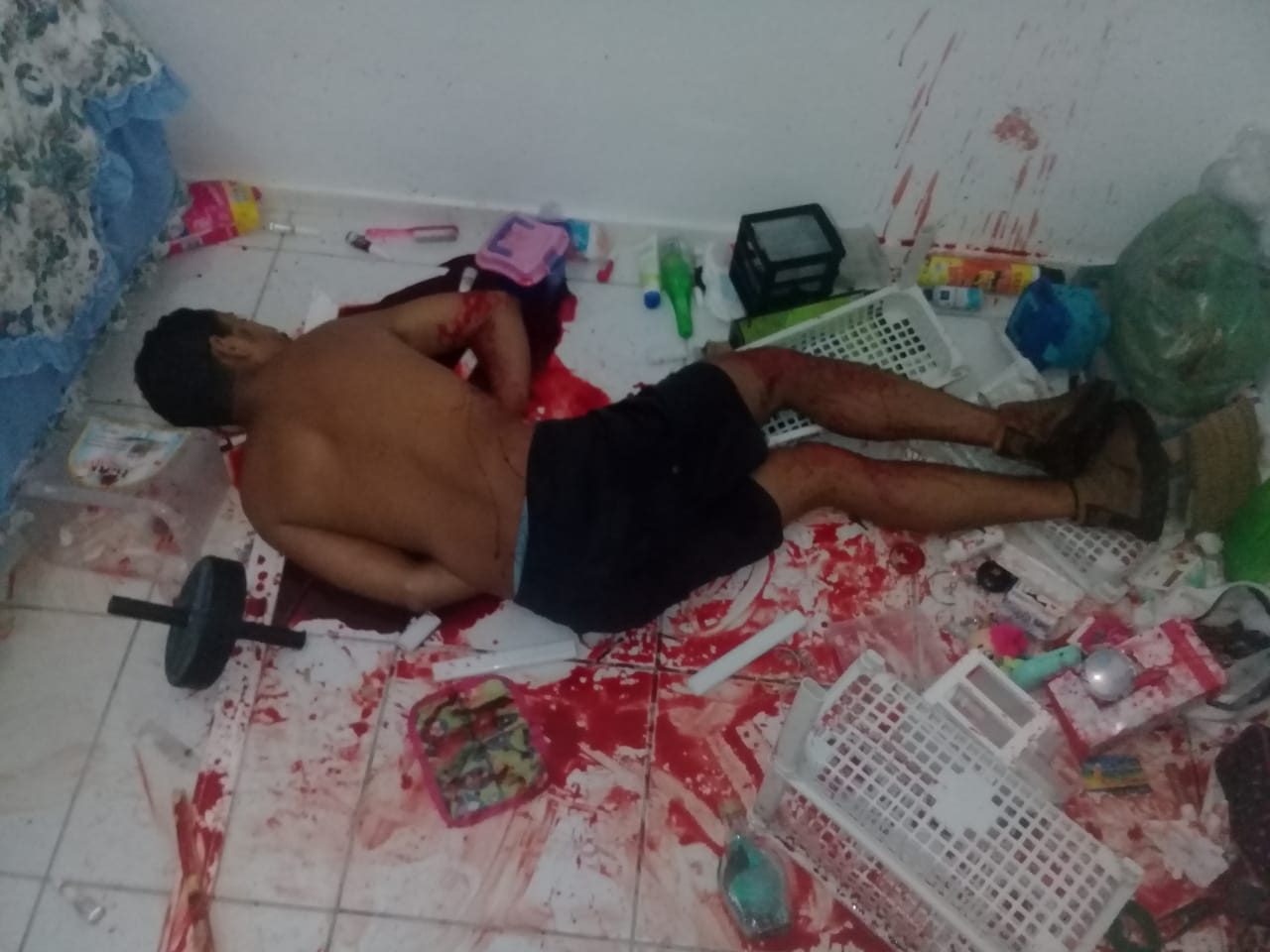 Alexandre morreu supostamente por manter um relacionamento amoroso com a ex-companheira do seu matador Alexandre morreu supostamente por manter um relacionamento amoroso com a ex-companheira do seu matador