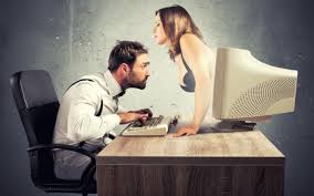 Filipenses 4:8 nos diz: “Finalmente, irmãos, tudo o que é verdadeiro, tudo o que é respeitável, tudo o que é justo, tudo o que é puro, tudo o que é amável, tudo o que é de boa fama, se alguma virtude há e se algum louvor existe, seja isso o que ocupe o vosso pensamento.”