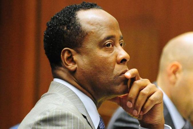 Após condenação pela morte de Michael Jackson, Conrad Murray teve a licença médica suspensa em três Estados norte-americanos (foto: ROBYN BECK)
