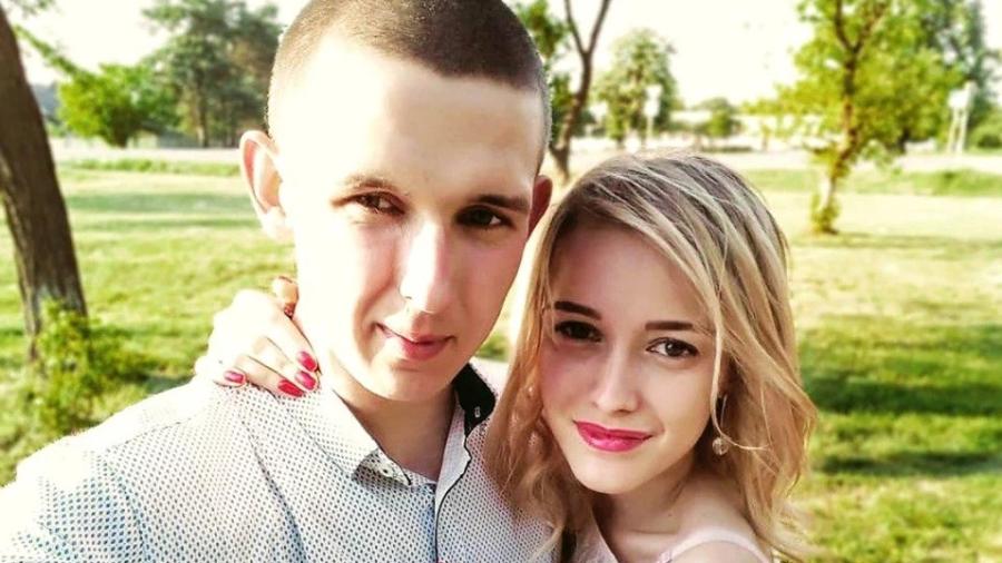 Yulia Sharkom e o marido, Artur Imagem: Reprodução/The Sun