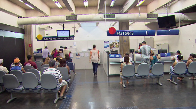Trabalhadores que têm contas no Fundo de Garantia do Tempo de Serviço, sejam inativas ou ativas, podem optar pelo saque-aniversário (Foto: Reprodução)