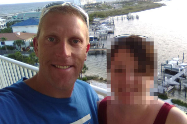 Christopher Bergan, 37 anos, se assustou, sacou a arma e atirou no enteado, pois achou que era um assaltante (Foto: Reprodução)