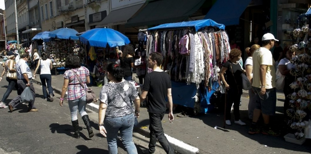 Recorde de informalidade está ajudando a derrubar a produtividade da economia brasileira (Foto: Arquivo | Agência Brasil)