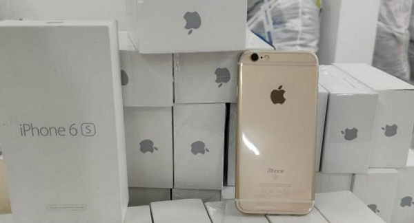 Entre as muitas ofertas disponíveis, vale destacar os lotes de nove celulares iPhone pelo valor mínimo de R$ 2 mil (Foto: Reprodução)