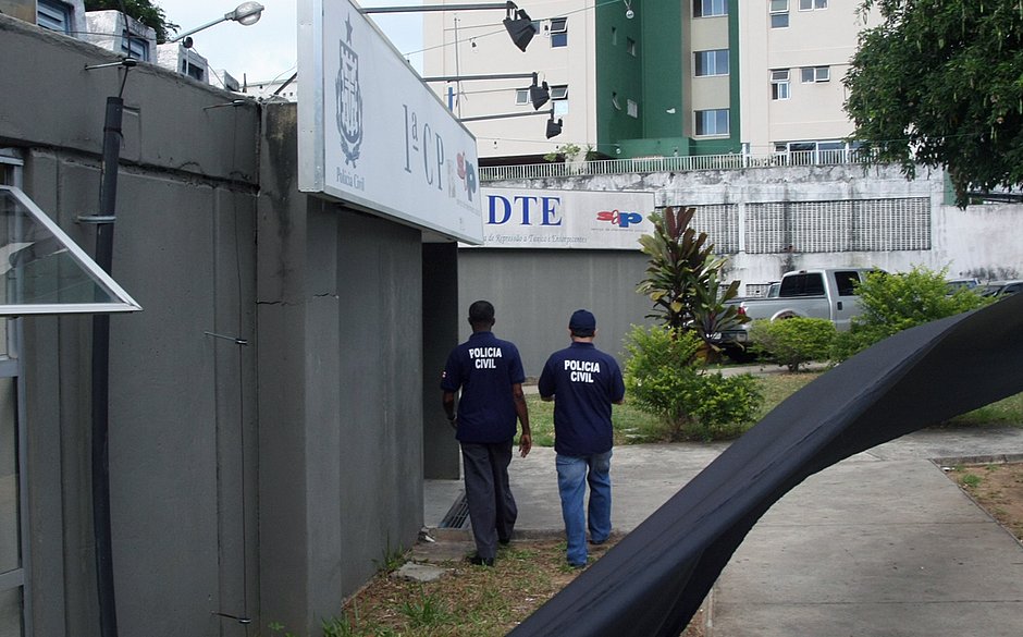 Surreal - Ele foi submetido a audiência de custódia, mas falta de telefone impediu soltura (Foto: Antonio Saturnino/Arquivo CORREIO)