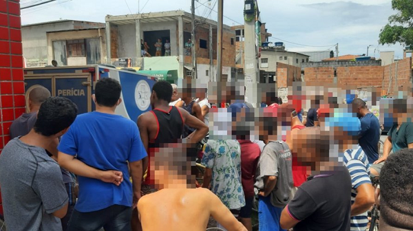 Oito homens, entre eles um menor de 13 anos, foram assassinados durante o feriado (Foto: Reprodução)