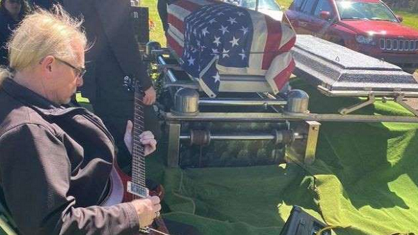 Funeral do pastor foi bastante restrito e família pretende fazer um velório maior quando crise do coronavírus passar (Foto: Arquivo pessoal)