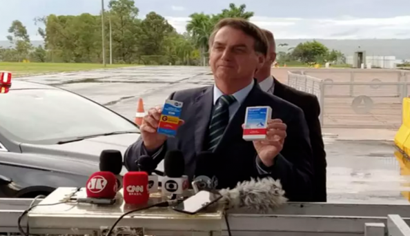 O ex-ministro deixou a pasta por discordar do presidente Jair Bolsonaro sobre sua prescrição (Foto: Reprodução)