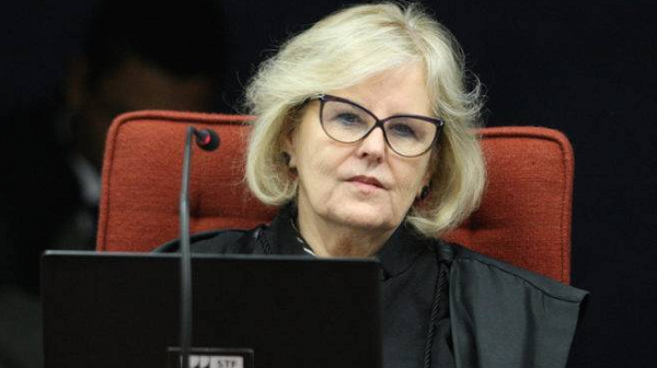 Rosa Weber ocupava a presidência do TSE desde 2018, e agora será substituída por Luís Roberto Barroso (Foto: Reprodução)