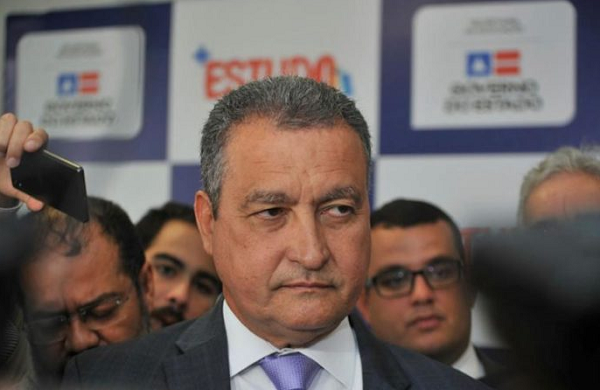 Rui Costa declarou que estado sofreu uma fraude, no caso da compra dos respiradores (Foto: Felipe Iruatã | Ag. A TARDE)