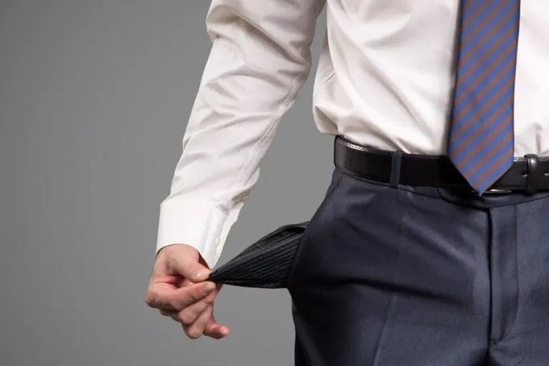 Na avaliação de economistas, a saída da crise atual é uma incógnita. Ninguém sabe quanto tempo vai demorar para voltar aos níveis pré-pandemia