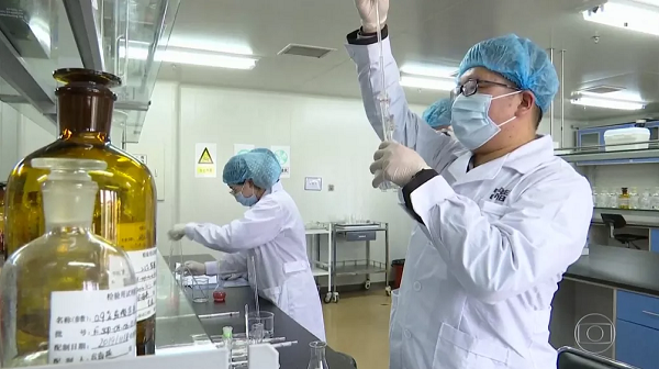 Anvisa autoriza fase 3 de testes de vacina chinesa contra o novo coronavírus (Foto: Jornal Nacional | Reprodução)