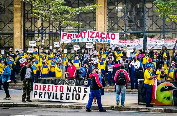 Greve dos Correios já dura um mês: reclamações contra o serviço aumentaram mais de 400% em setembro. Grevistas são contra privatização (Foto: Sintect-Cas | Divulgação)