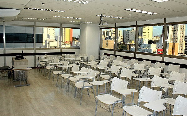 Faculdades e universidades terão autonomia para definir quando e como será a retomada (Foto: Reprodução)