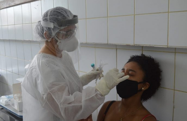 Dentro deste total, mais de 317 mil pessoas já se recuperaram da doença (Foto: Josenildo Almeida | GOV-BA)