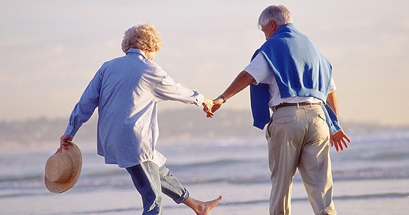 Devemos entrar no segundo relacionamento mais importante de nossas vidas – casamento – não sob uma nuvem emocional, mas com os olhos bem abertos. Nosso relacionamento mais importante, o que temos com o nosso Senhor e Salvador, tem que ser o foco de nossas vidas. (Ilustração Google)