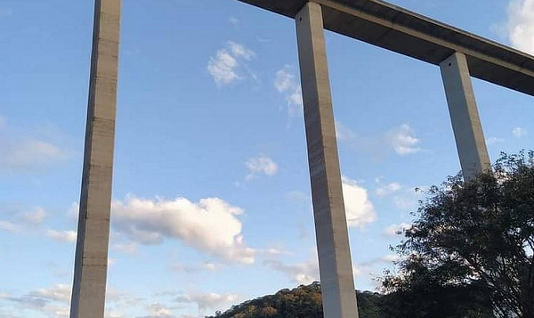Viaduto da Prainha, onde salto foi realizado (Foto: Reprodução)