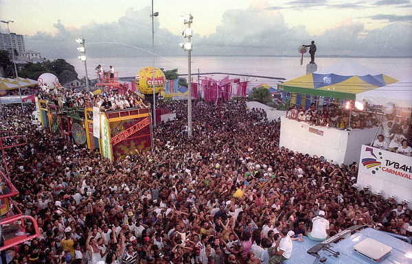 Neto chamou de 'duro golpe' para Salvador a notícia da suspensão do Carnaval (Foto: Reprodução)