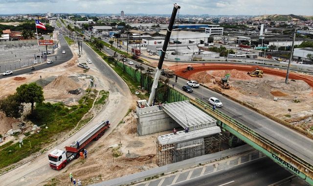 Viaduto do Trabalhador, em imagem de 10 de novembro, cujo percentual executado da obra, do final de sua gestão, desmente vídeo do prefeito publicado em suas redes sociais, que sugere ter ele 'duplicado' o equipamento (Foto: Reprodução | Destaque1)
