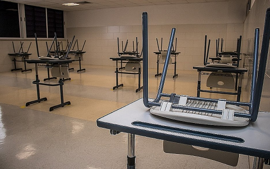 Projeto que reduzia as mensalidades foi votado em agosto ao lado de outras cinco leis no plenário virtual (Foto: Nara Gentil | Correio)