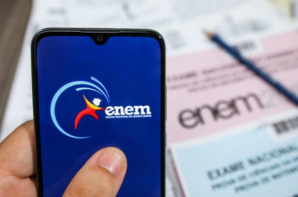 Realização das provas em um momento de aumento de dos casos e das mortes por covid-19 em todo o país preocupa professores, estudantes, autoridades e especialistas (Foto: Reprodução)