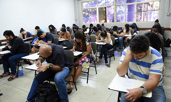 Aplicação das provas para o ensino fundamental e médio está prevista para o dia 25 de abril em todos os estados e no Distrito Federal (Foto: Divulgação | MEC)