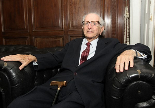 Roberto Santos foi um dos melhores e mais notórios governadores que o estado já teve, com uma trajetória marcada pelo cuidado com a população mais carente (Foto: Reprodução)