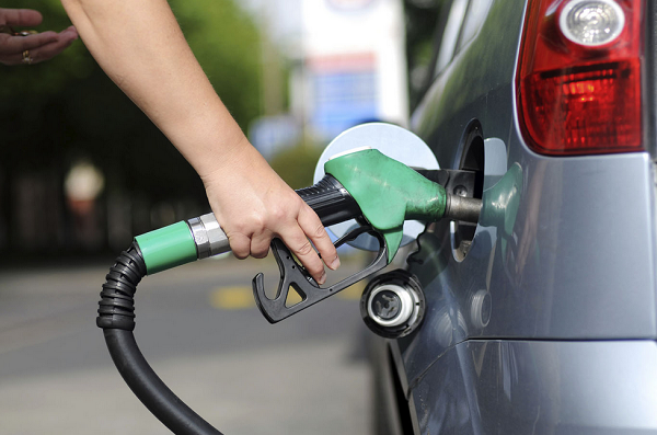 É o primeiro aumento após a reunião entre o presidente da estatal, Roberto Castello Branco, e o presidente Jair Bolsonaro na sexta-feira (05) em Brasília (Foto: Reprodução)