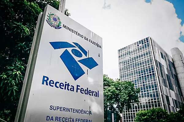 Receita Federal: pedido é feito exclusivamente pela internet (Foto: Arquivo | Agência Brasil)