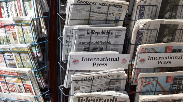 Jornais de todo o mundo chamaram atenção para troca de comando nas Forças Armadas, além de noticiar descontrole da pandemia de covid (Foto: Reprodução)