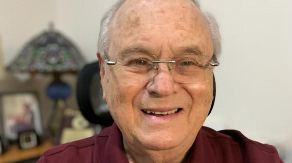 Shimshon Erdman, diretor do Departamento de Relações Internacionais com a América Latina da Associação Médica de Israel (Foto: Reprodução/Semanario Hebreo Jai)
