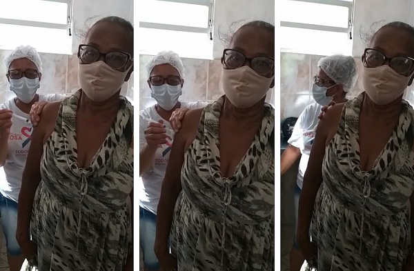 Vídeo flagrou o momento em que a idosa teve o braço furado, mas a aplicadora não injetou o líquido (Foto: Reprodução)