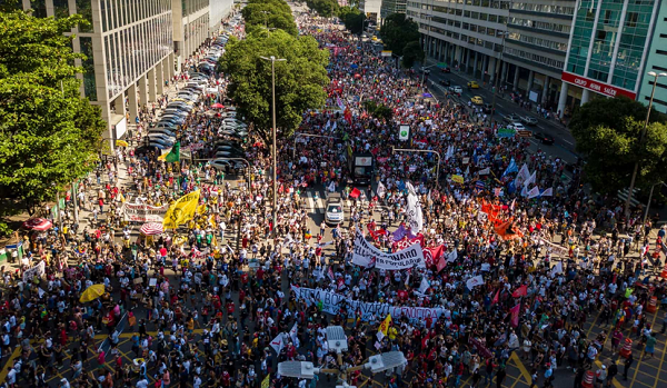 Manifestações contra o presidente Jair Bolsonaro e a gestão federal (Foto: Getty Images)