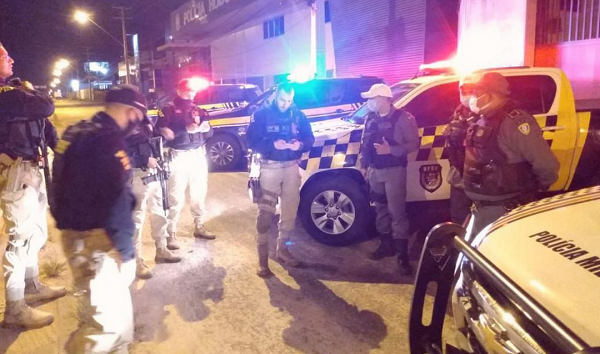 Foram detidos 124 suspeitos de envolvimento com os crimes, em rodovias e estabelecimentos comerciais (Foto: Reprodução)