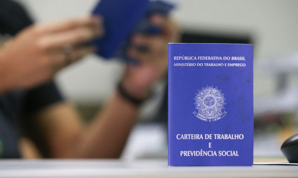 Trabalhador deve ficar atento aos seus direitos no ato da rescisão (Foto: Natinho Rodrigues)