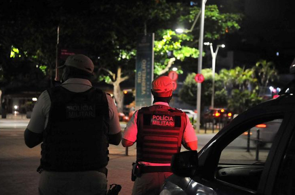 Toque de recolher passa a valer a partir da meia noite indo até as 5h em todo o estado (Foto: Reprodução)