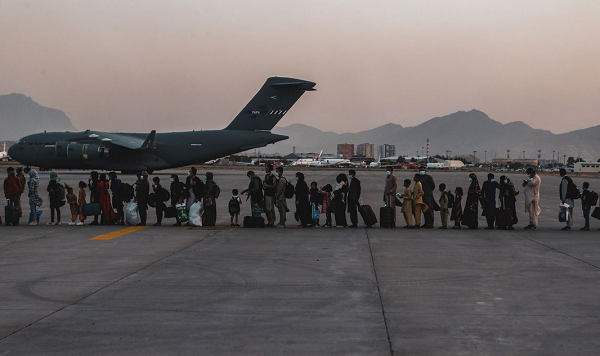 Aeroporto de Cabul, no Afeganistão (Foto: Reuters/US MARINES/Direitos reservados)