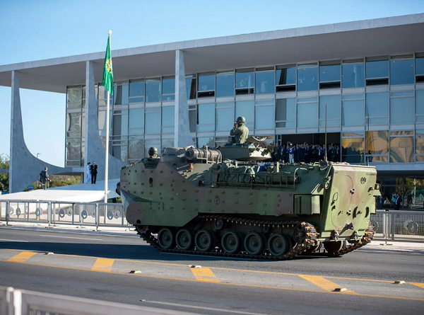 (Foto: Reprodução/UOL)