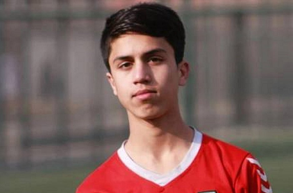 Zaki Anwari, de 19 anos, ex-jogador da seleção de base do Afeganistão (Foto: Reprodução)