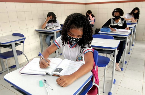 Retorno às aulas 100% presenciais já era planejado pelo Governo do Estado para o início do mês de outubro (Foto: Reprodução)