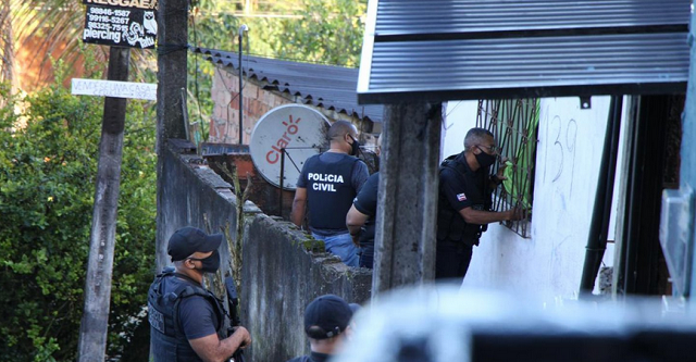 Suspeito do crime foi encaminhado para a Delegacia de Camaçari, onde segue à disposição da Justiça (Foto: Reprodução)