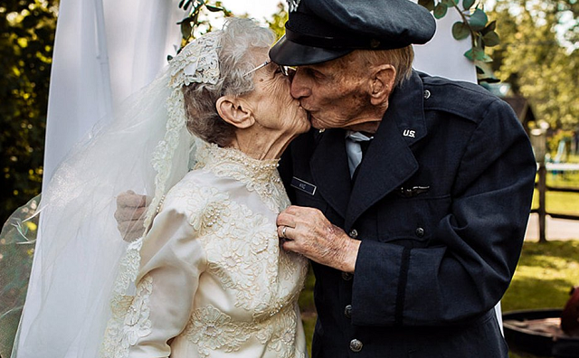 Royce King, 98, e Frankie King, 97 (Foto: Reprodução/Facebook)