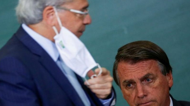 Expectativa de que furo do teto de gastos piorou as perspectivas econômicas (Foto: Reuters)