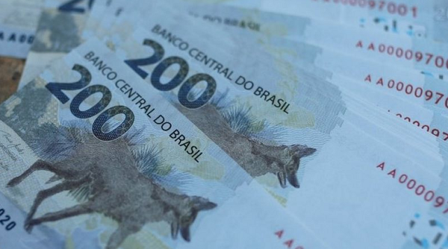 Alta da inflação, junto a incerteza quanto a controle fiscal pelo governo federal, fazem acelerar a alta da taxa de juros (Foto: Reuters)