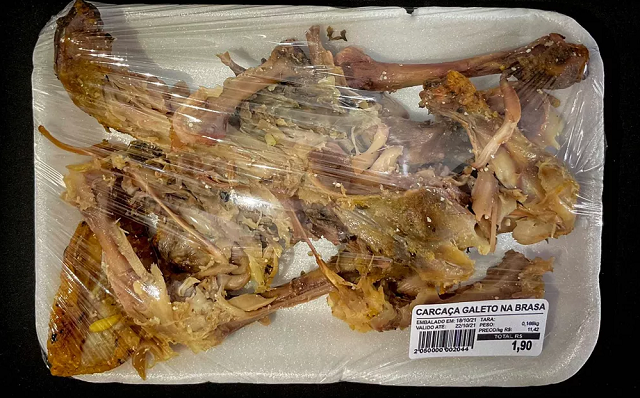 Fotógrafo pernambucano faz ensaio com restos de alimentos (Foto: Flávio Costa)