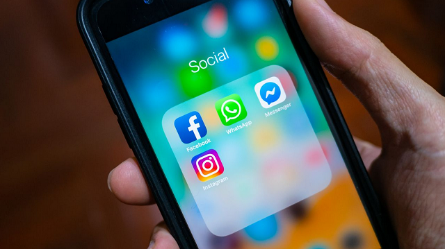 WhatsApp, Instagram e Facebook começaram a retomar o funcionamento depois de mais de cinco horas de pane global (Foto: Reprodução)