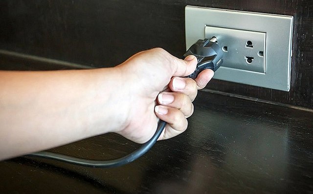 A Tarifa Social de Energia Elétrica é um benefício que concede descontos de até 65% na conta de luz aos clientes classificados com baixa renda (Foto: Reprodução)